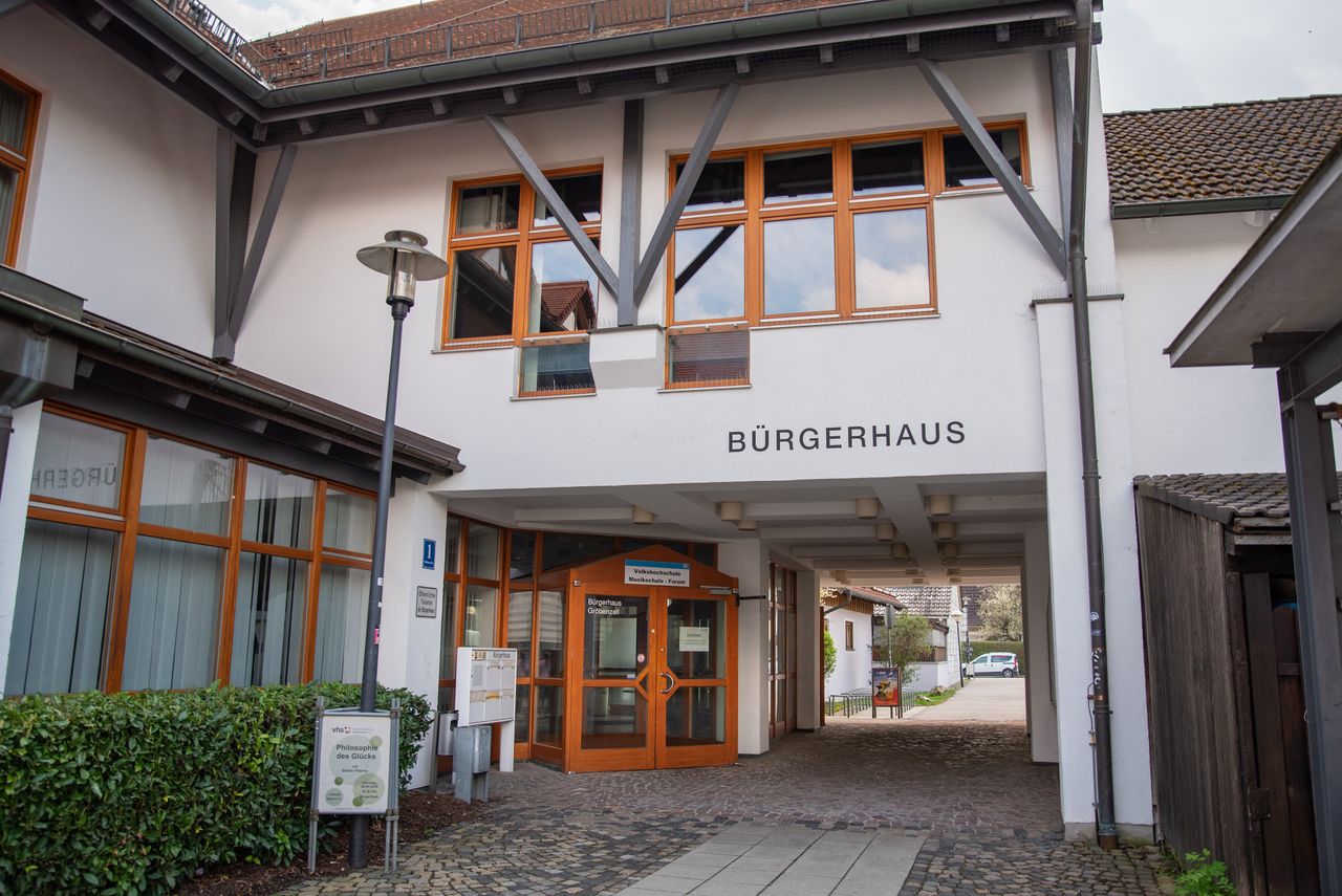 Außenaufnahme Bürgerhaus