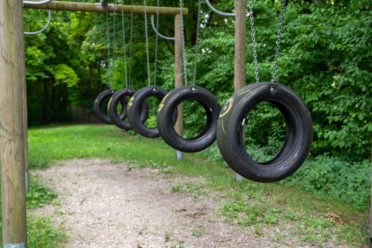 Station 11 des Trimm-Dich-Pfads im Bereich des Gröbenzeller Freizeitzentrums