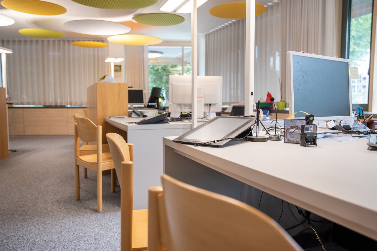 Überblick auf die Stationen im Einwohnermeldeamt