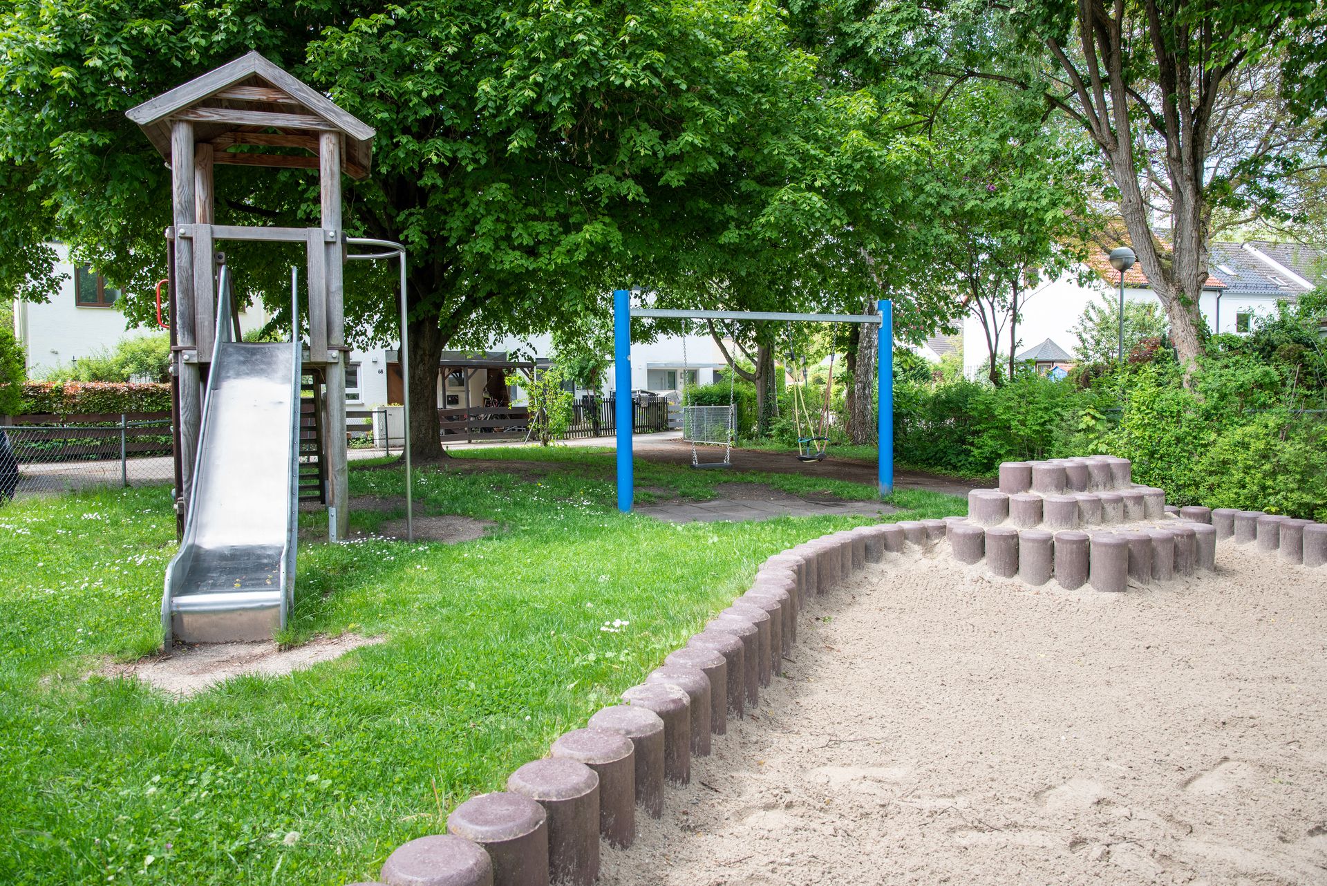 Überblick Spielplatz Lena-Christ-Straße