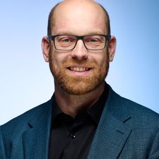 Dr. Daniel Holmer
