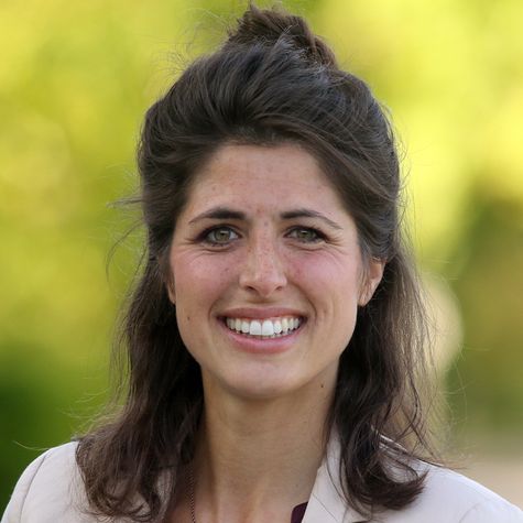 Larissa Holmer Larissa Holmer