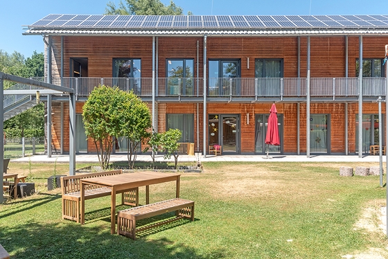 Gebäude der Krippe-Sterntaler, vom Garten aus fotografiert