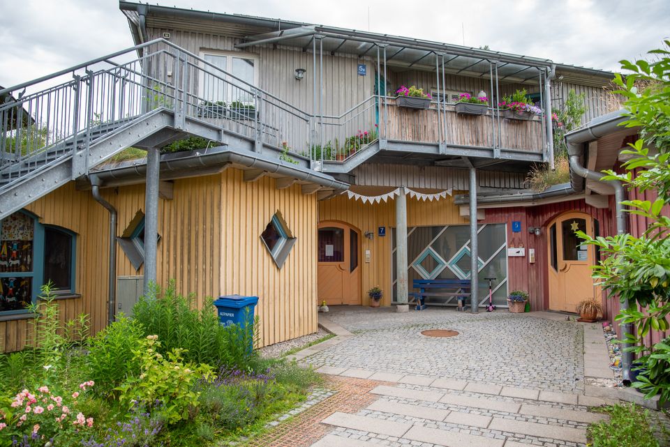 Gemeindliche Kinderkrippe „Unterm Regenbogen“ – Gemeinde Gröbenzell