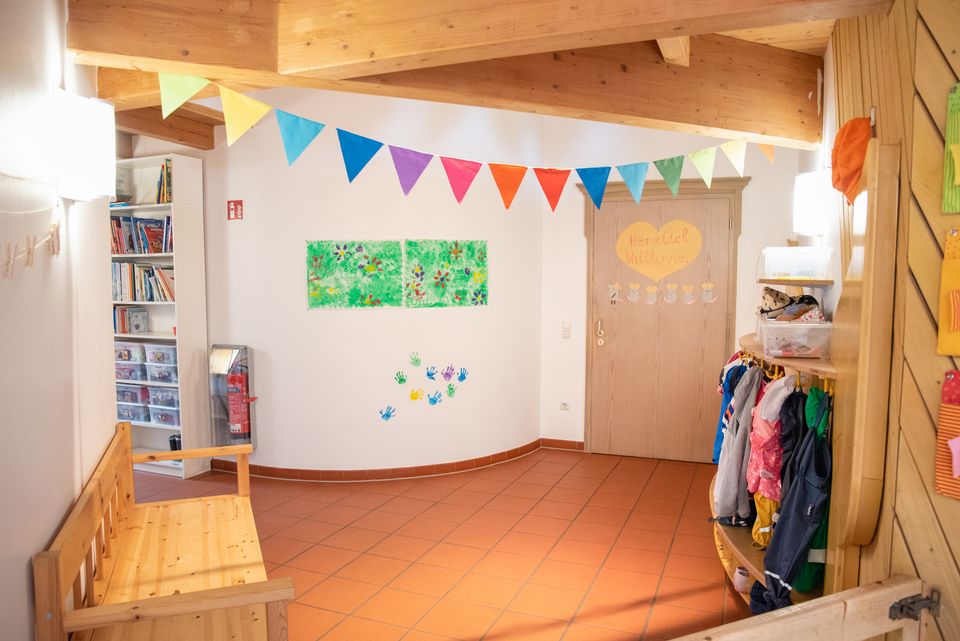 Gemeindliche Kinderkrippe „Unterm Regenbogen“ – Gemeinde Gröbenzell